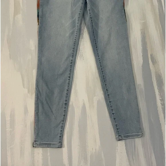 Knox Rose Jeans. Size 6 / no gap waist/ stretchy material/ flexible Fit 👖 - Picture 13 of 16